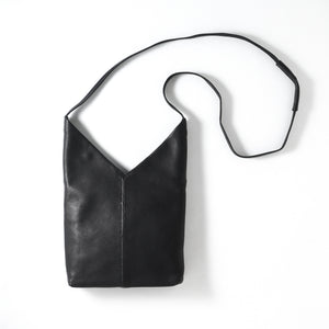 A SHOULDER BAG ＜S＞