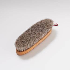 Clothes brush for knitwear